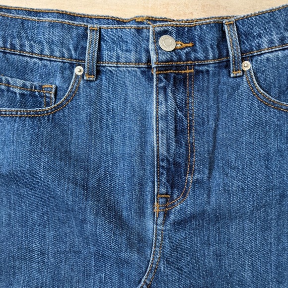 Old Navy Blue Denim Raw Hem Mini Skirt Size 10 - Picture 3 of 5